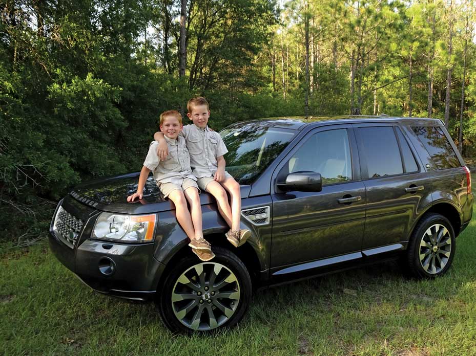 Range Rover Specialist In Birmingham  - Spotted Multiple Cars, One Of Them Was A Prototype From Range Rover That Will Be Presented At Geneva Motorshow.